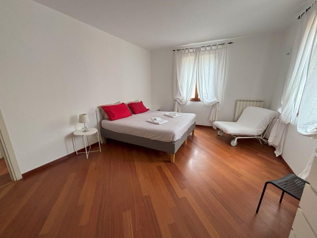 Casa Vacanze Magnolia Borgo Ticino Exteriör bild