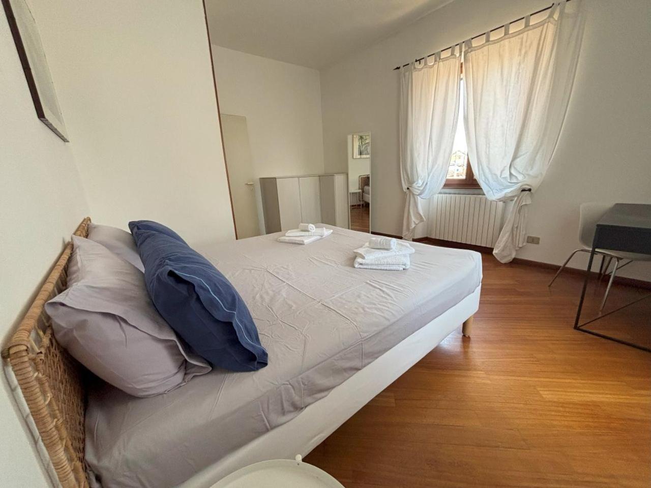 Casa Vacanze Magnolia Borgo Ticino Exteriör bild