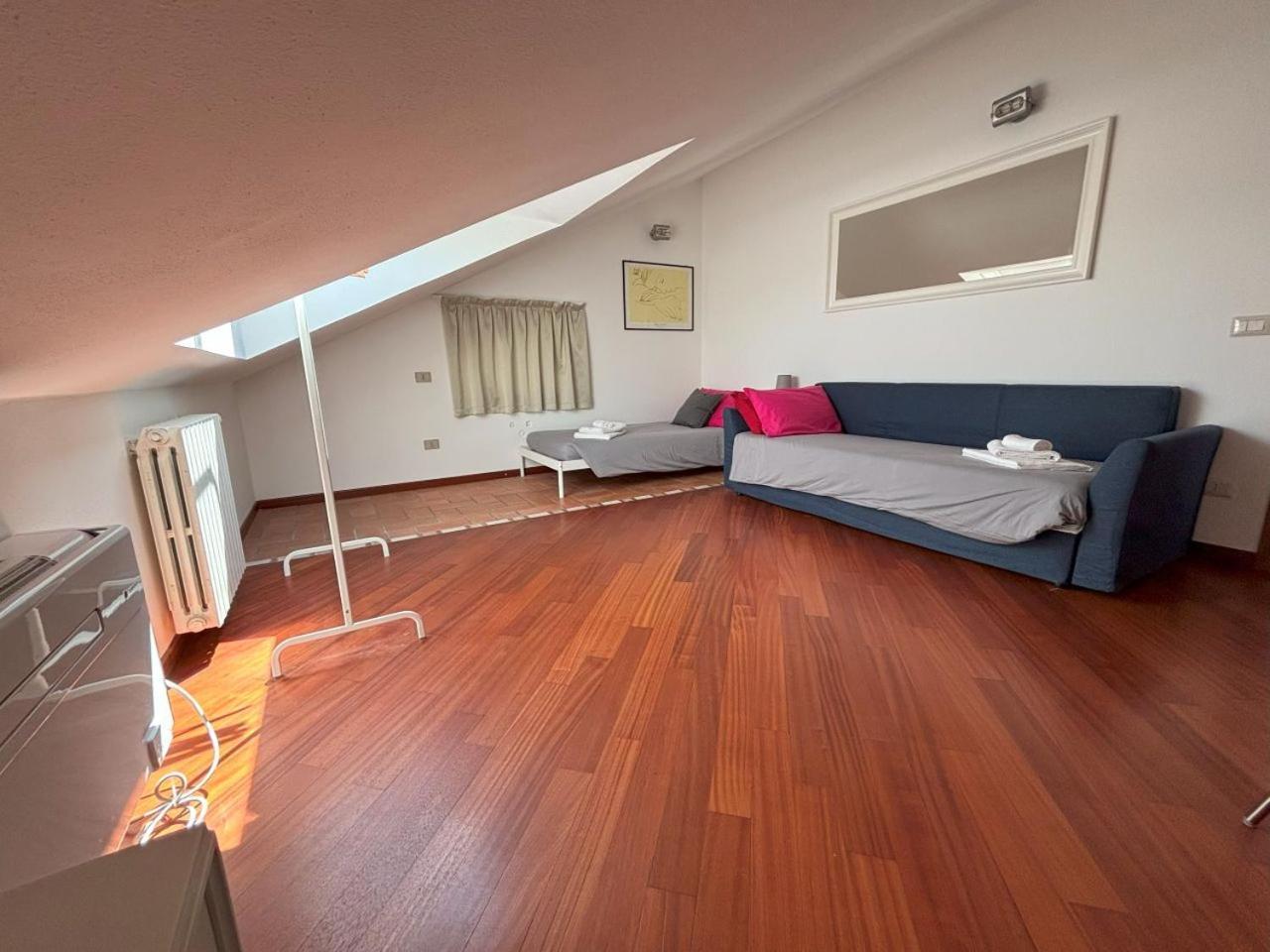 Casa Vacanze Magnolia Borgo Ticino Exteriör bild