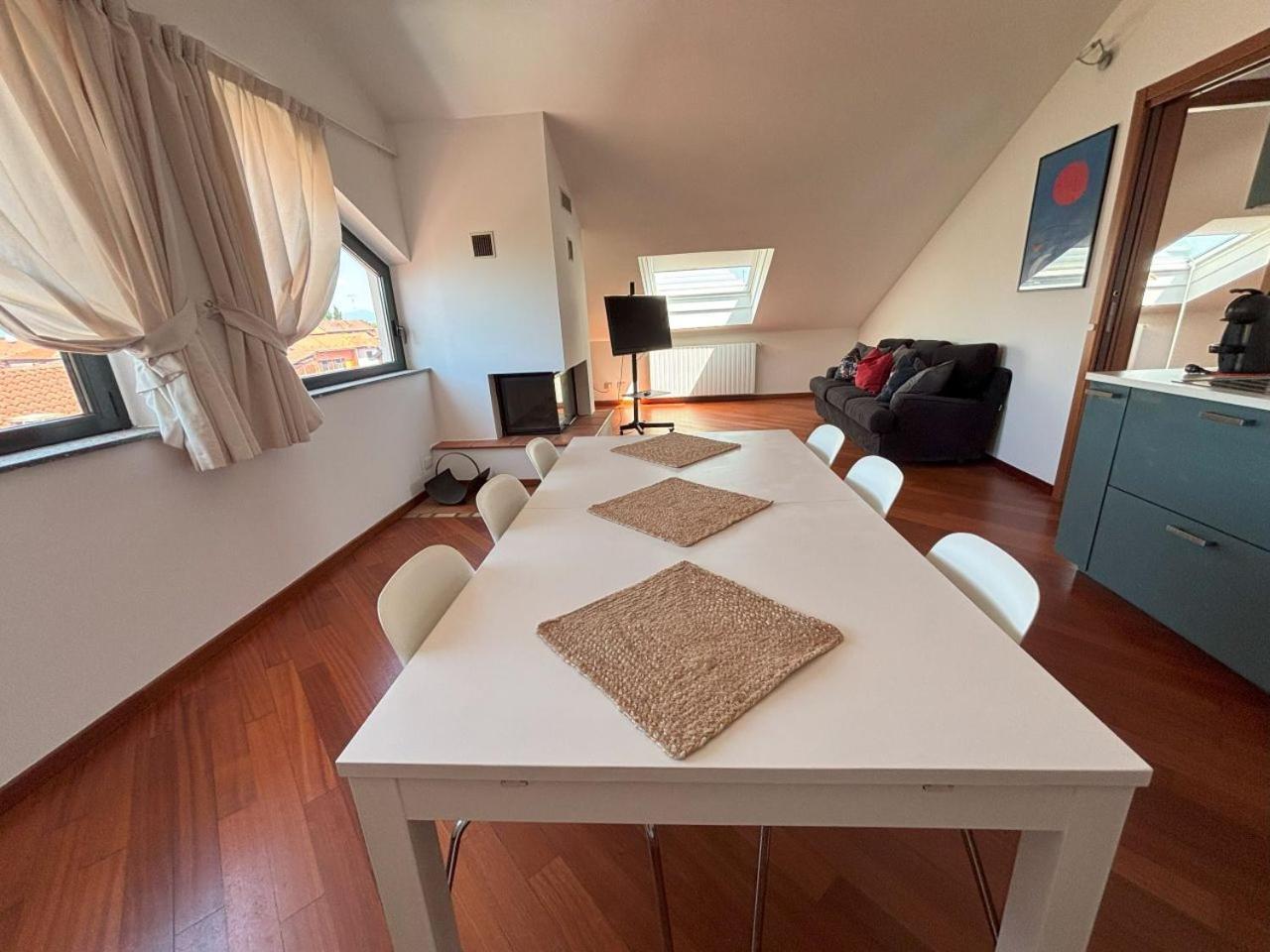 Casa Vacanze Magnolia Borgo Ticino Exteriör bild