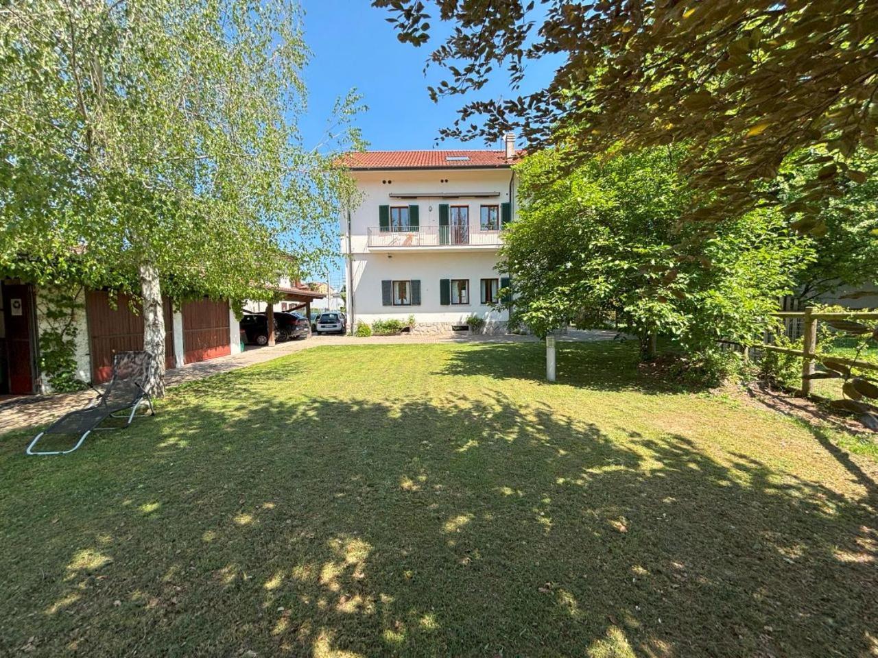 Casa Vacanze Magnolia Borgo Ticino Exteriör bild